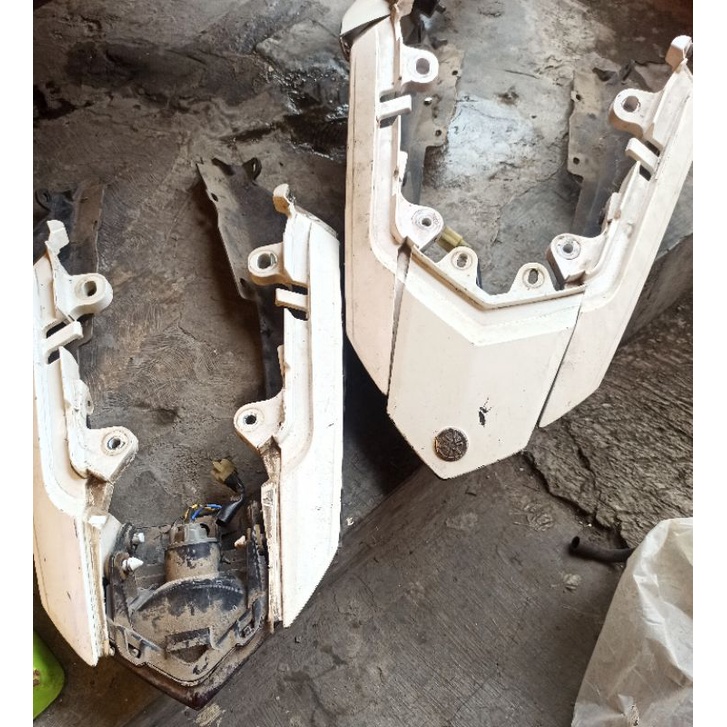 Body belakang vixion new