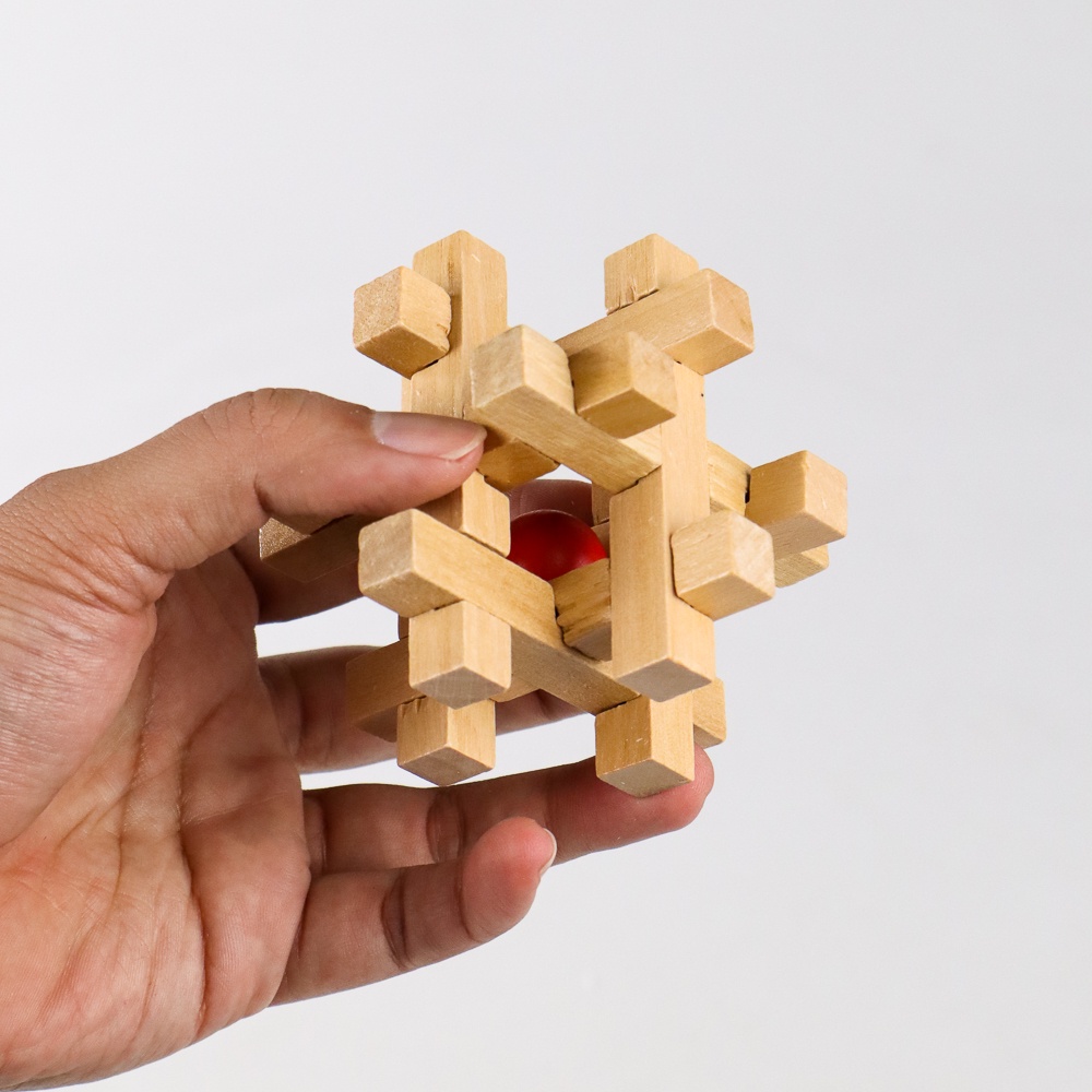 Mainan 3D Wood Puzzle Kayu Tipe Take and Trapped Red Ball