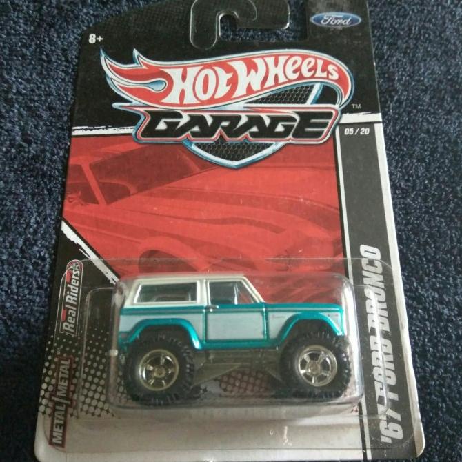 HOT WHEELS 67 FORD BRONCO. HOTWHEELS GARAGE CARD. FORD SERI. BAN KARET