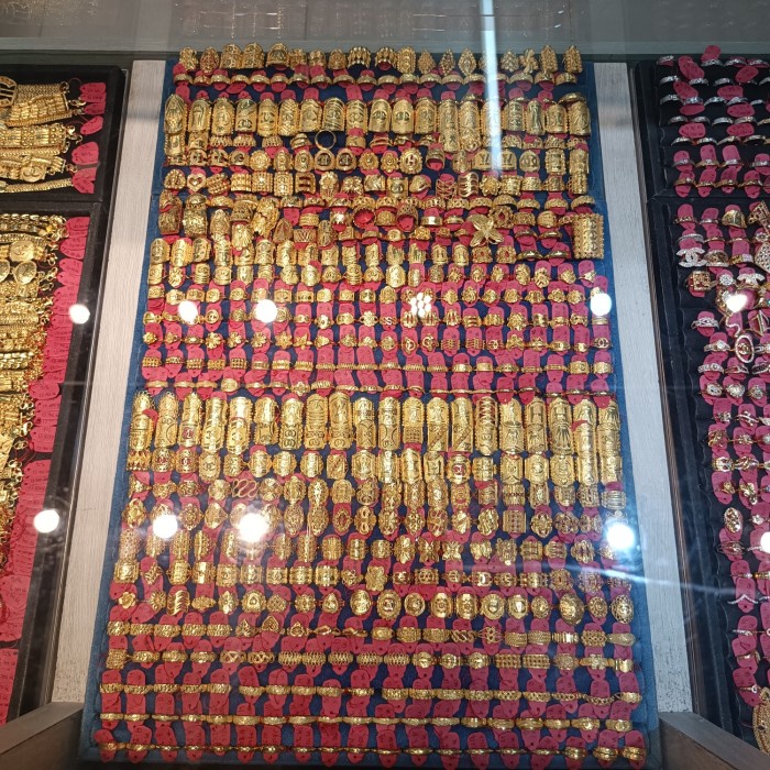 Cincin emas 24 sukuan palembang
