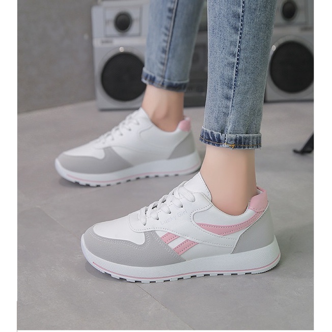 Sepatu Sneakers Wanita Terbaru Cewek Keren Murah Kekinian Perempuan Cewek Korea Wanita / Sepatu Tinggi Cewek / Sepatu Jalan