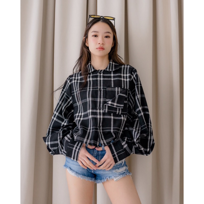 Kemeja Flanel Wanita Semi Crop Emily / Kemeja Crop Wanita kotak-kotak Emily