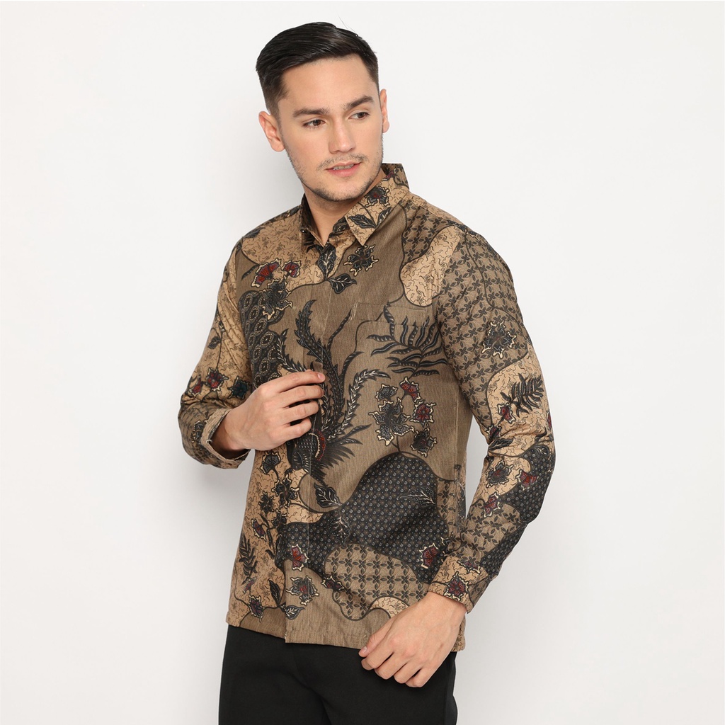 Kemeja Batik Prakasa Motif Bima Ardhani Merah Slimfit Lengan Panjang Batik Solo