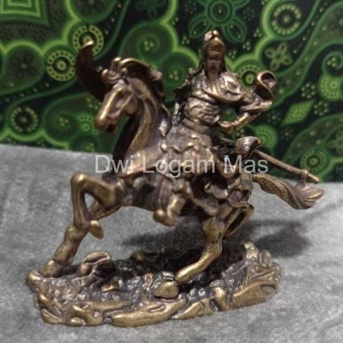 Patung Kwan Kong berkuda, kuningan, 5,5 cm