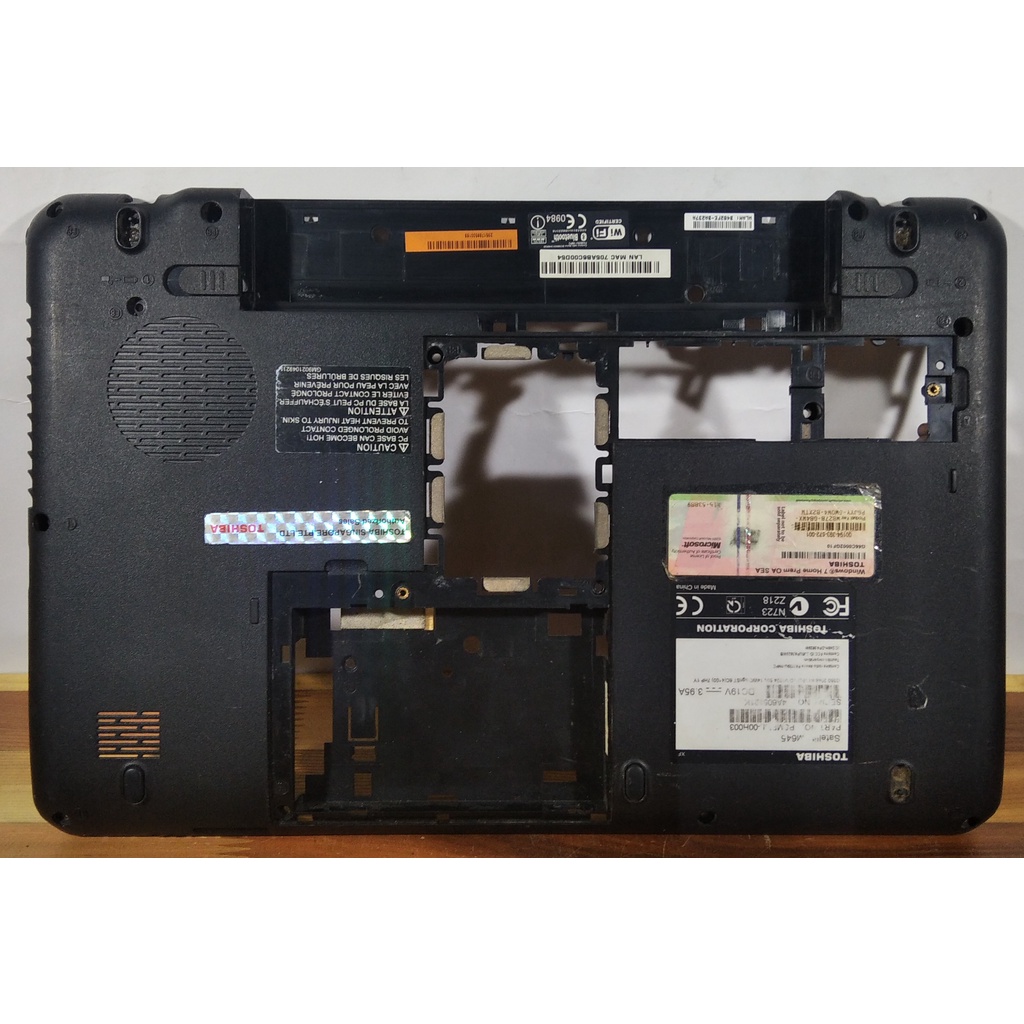 Casing Bawah Bottom Case Laptop Toshiba Satellite M645 Original