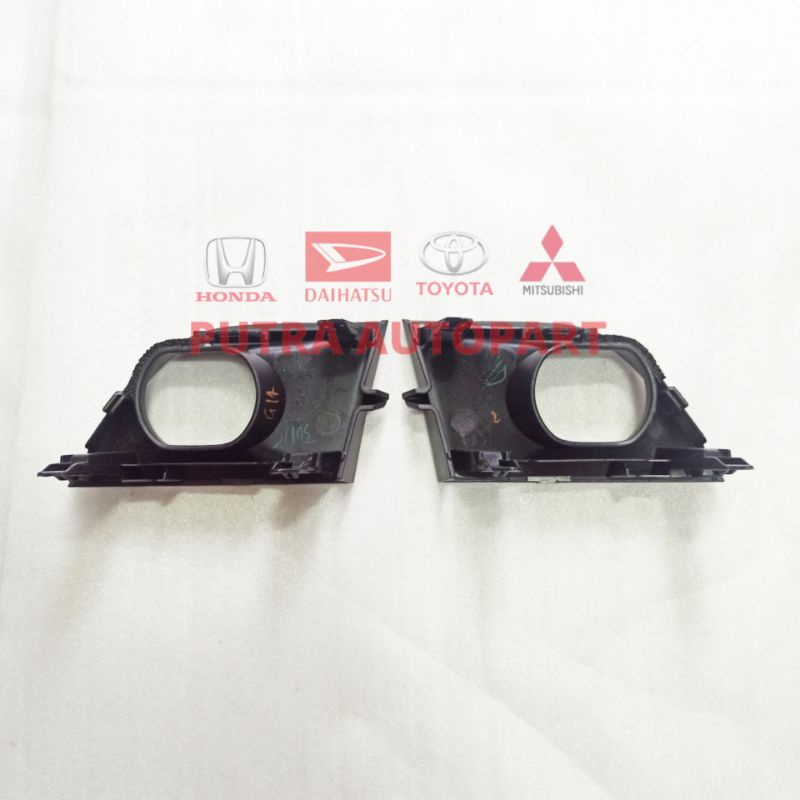 cover foglamp innova zenix 2022up original toyota