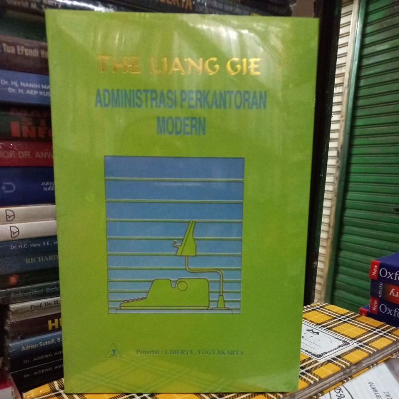 Administrasi perkantoran modern.