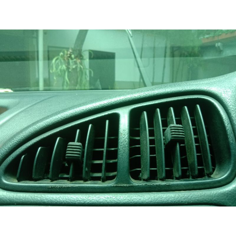 kisi kisi AC tengah Baleno old