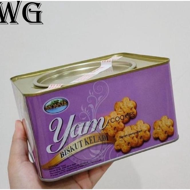 

BISKUIT KALENG DISKON MONSTA YAM COOKIES BISKUIT KELADI KALENG EL09I09A82L