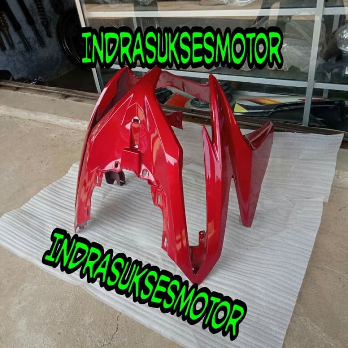 tameng dasi body depan motor honda vario 125 merah