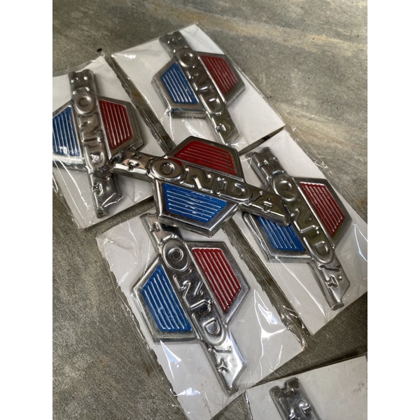 EMBLEM SAYAP C70