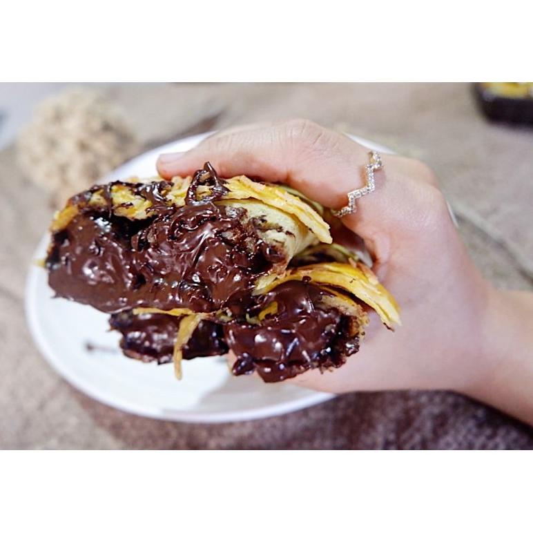 

Chocban Hampers Lebaran Hampers Food Gift Box Chocobanana Cokelat Lumer (Ukuran 20X10 Cm)