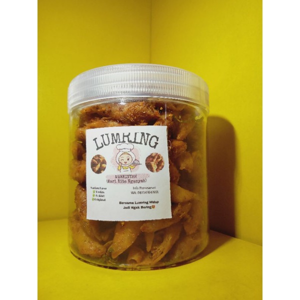 

Keripik/kerupuk lumpia garing (LumRing) pedas daun jeruk dalam kemasan toples