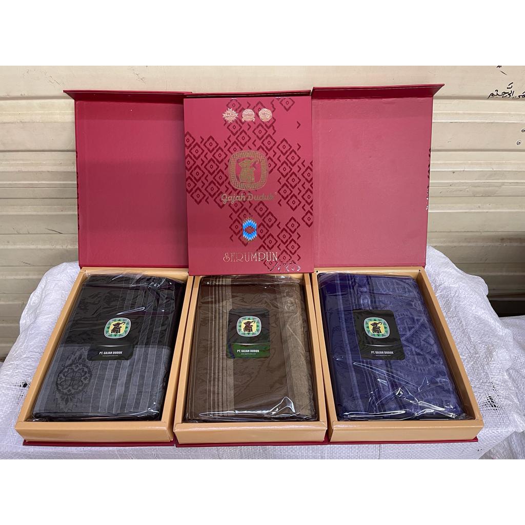 sarung gajah duduk serumpun