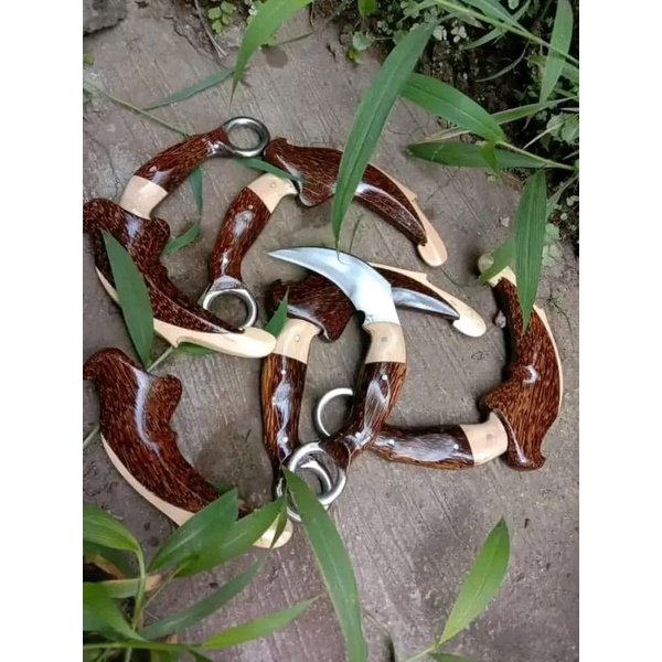 Karambit Kayu Aren
