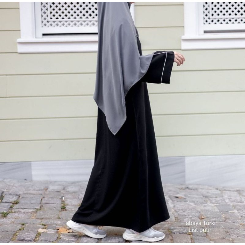 Abaya Turki List putih bahan jetblack