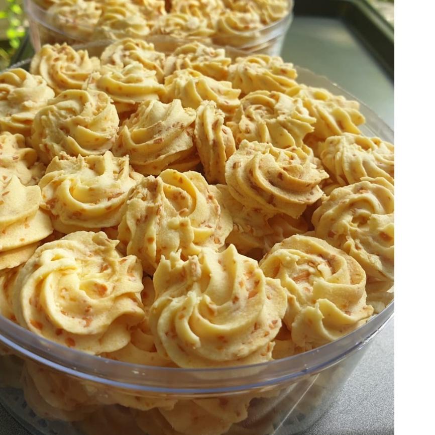 

● Kue Sagu Keju (uk Toples 500gr) ⅎ