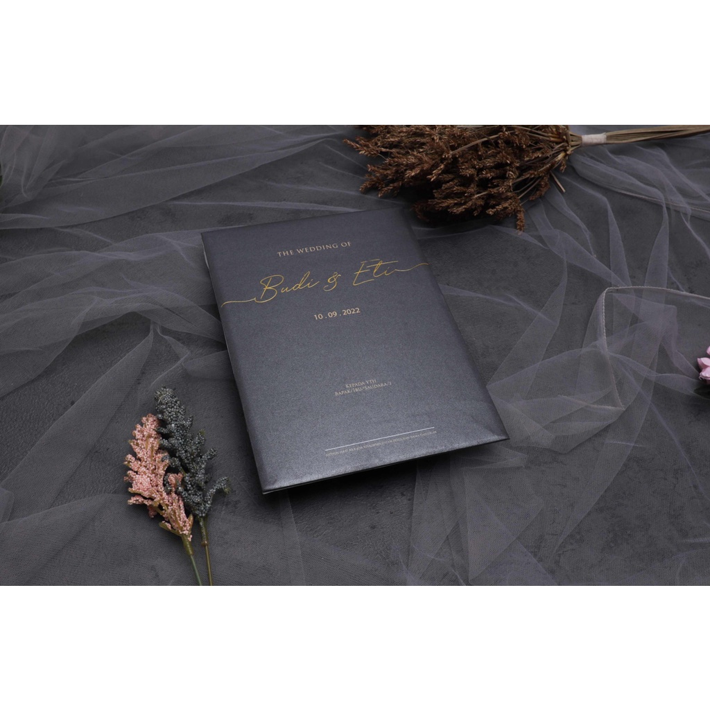 Undangan Sampul Hitam
