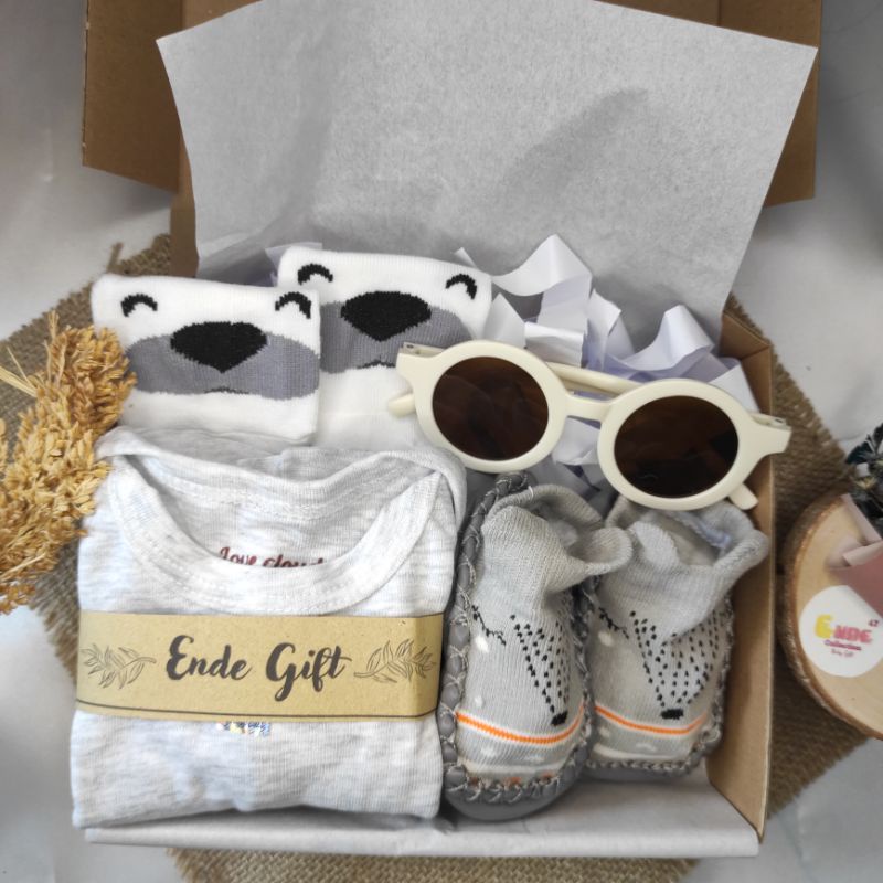 [FREE PAPERBAG] Set Gift Box Bayi Kacamata | Hampers baby girl | Hampers baby boy | Hampers new born | Hampers bayi | Jumper baby | Jumper bayi | baby fairy tale set (BISA COD)