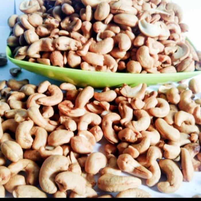 

kacang Mede ORI matang berat 500 gram