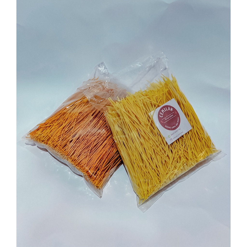 

mie lidi 250 g/cemilan everyone mie lidi nikmat gutih dan pedas