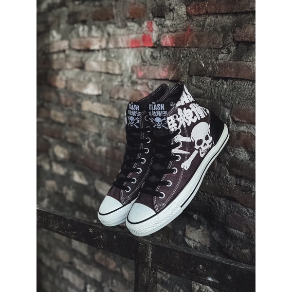 CONVERSE THE CLASH