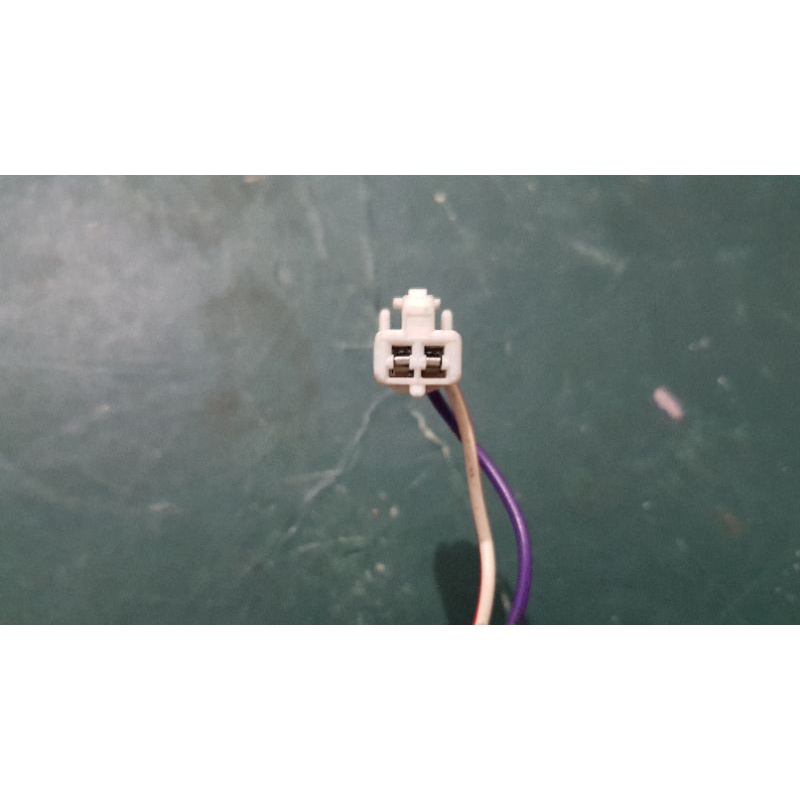Soket fitting lampu sein depan Toyota Grand Inova