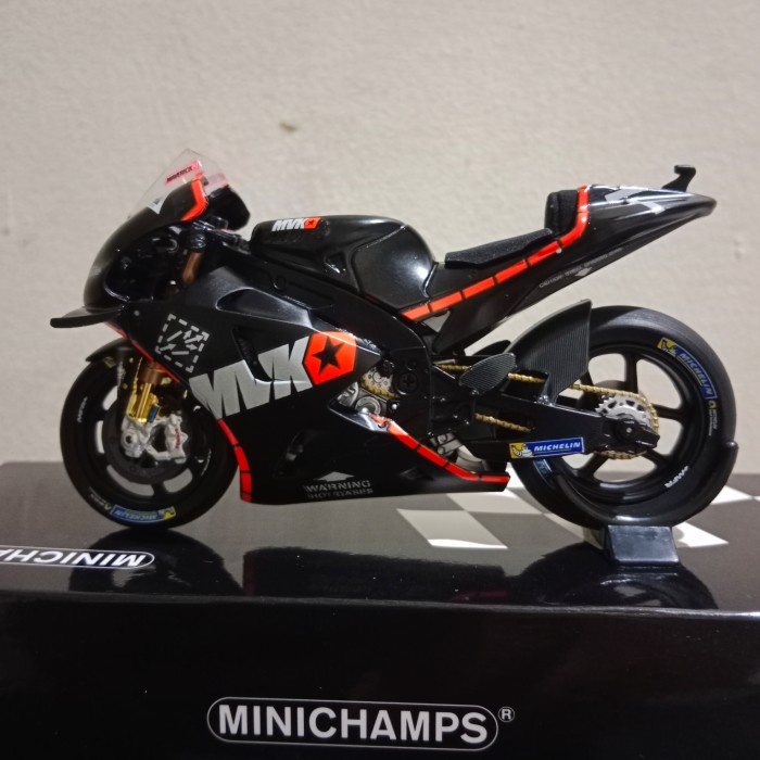 DIECAST MOTOGP YAMAHA VINALES TEST VALENCIA 2016 1/18 BY MINICHAMPS TERMURAH