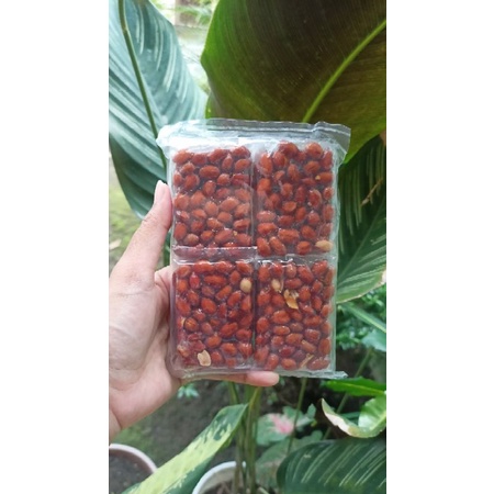

kacang balado pedas manis