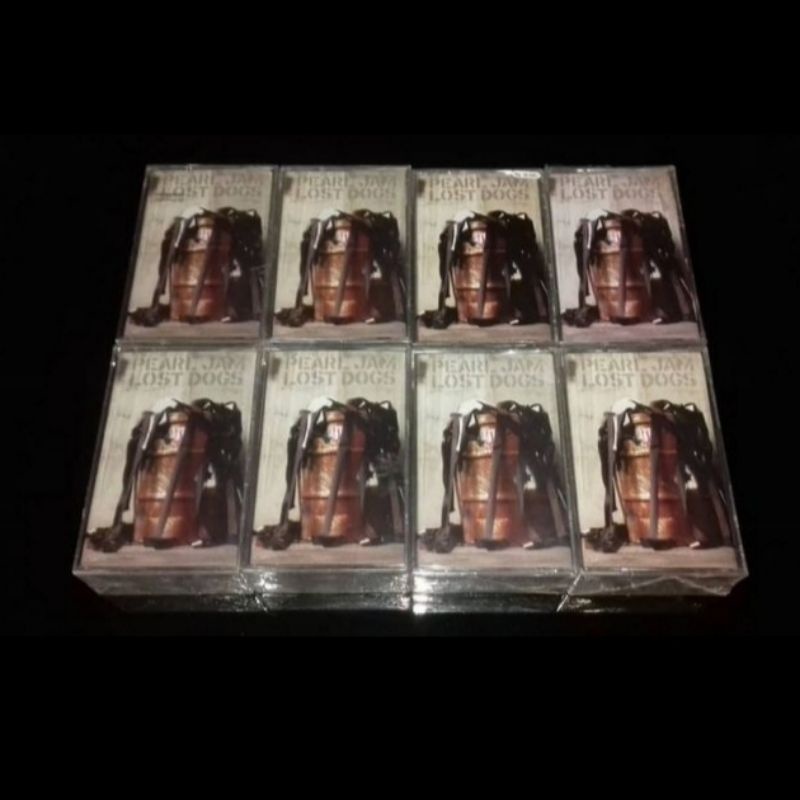 Kaset PEARL JAM - Lost Dogs - SEGEL