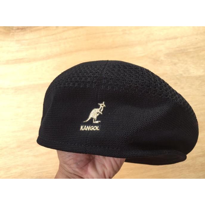 TOPI KANGOL
