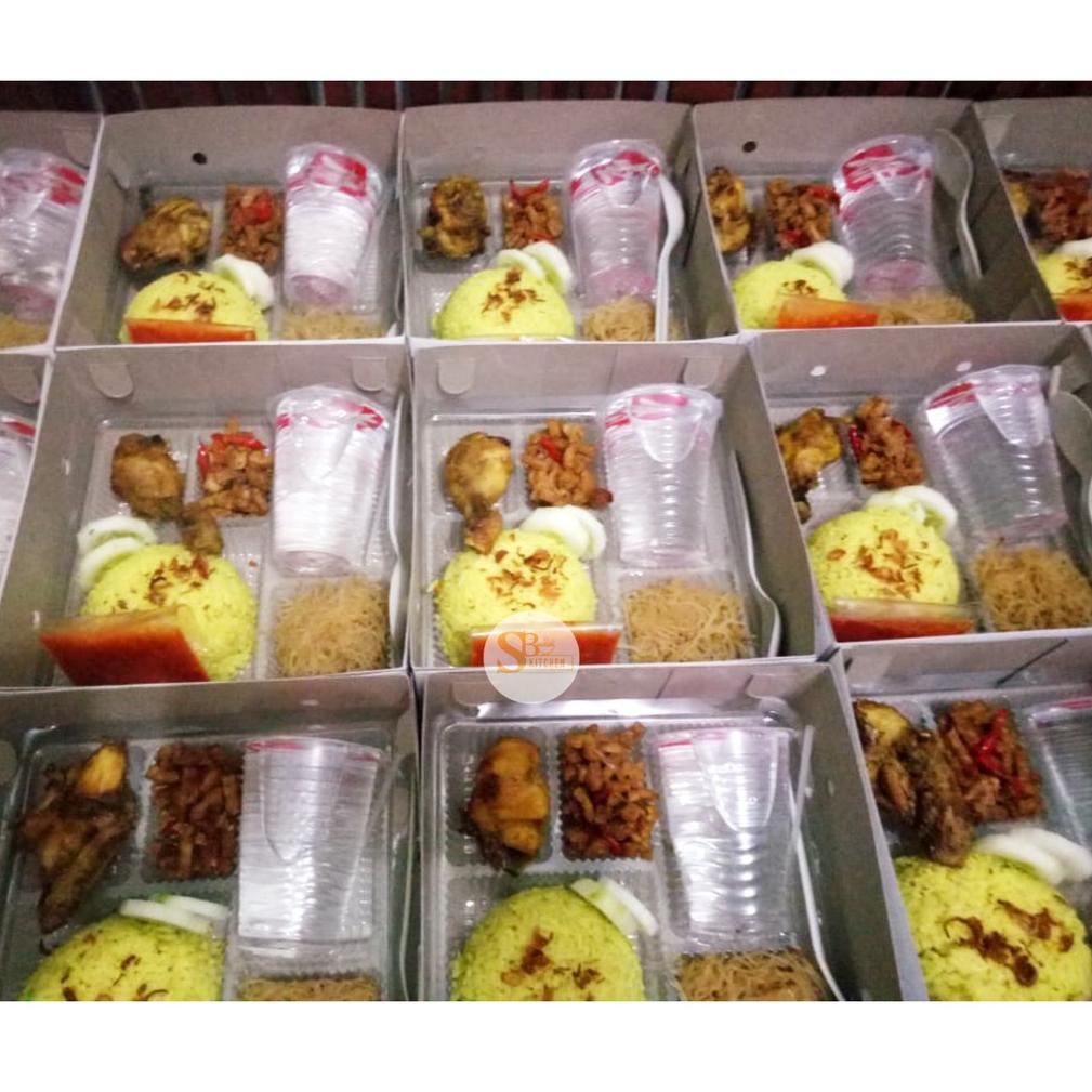 

COD✔️ PAKET NASI KUNING KOTAK MURAH PLUS AIR MINERAL