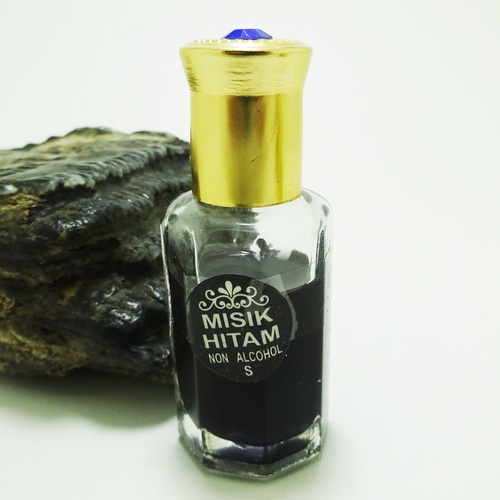Minyak perawatan misik hitam asli