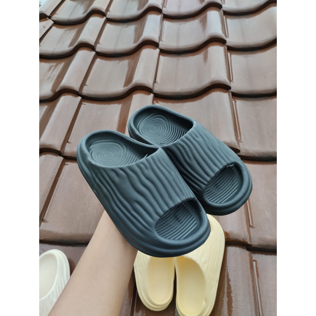 Slippers Anti Air Full Karet Eva 353 Size 30-40/ Sandal slop perempuan motif kerut