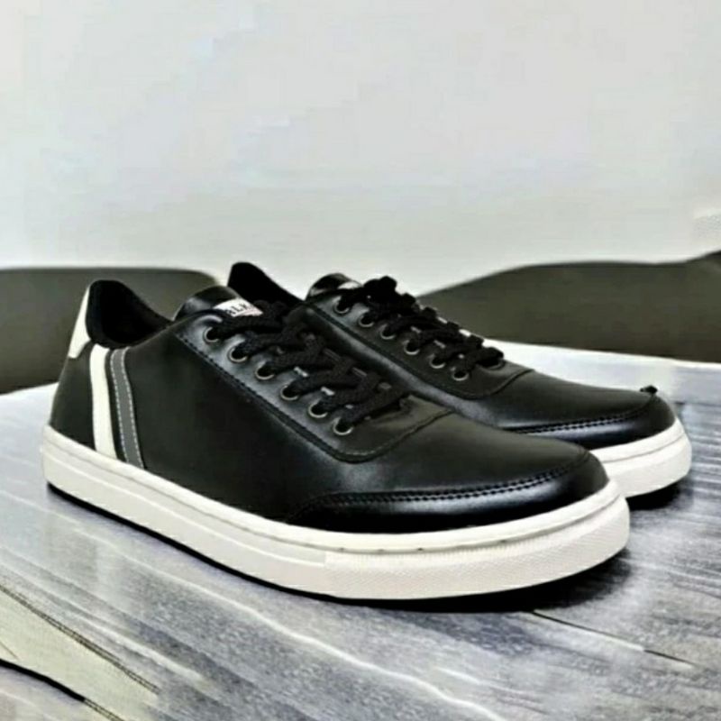 MALKAZ Sepatu Casual Pria Men-702 Black Sepatu Sneaker Kasual Sekolah Cowok Remaja Kuliahan Sudah Disol Nyaman 39-44 Hitam