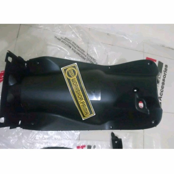 Dek Kunci Dek Kontak Bordes Mio Sporty 2004-2007 Hitam Original Ygp