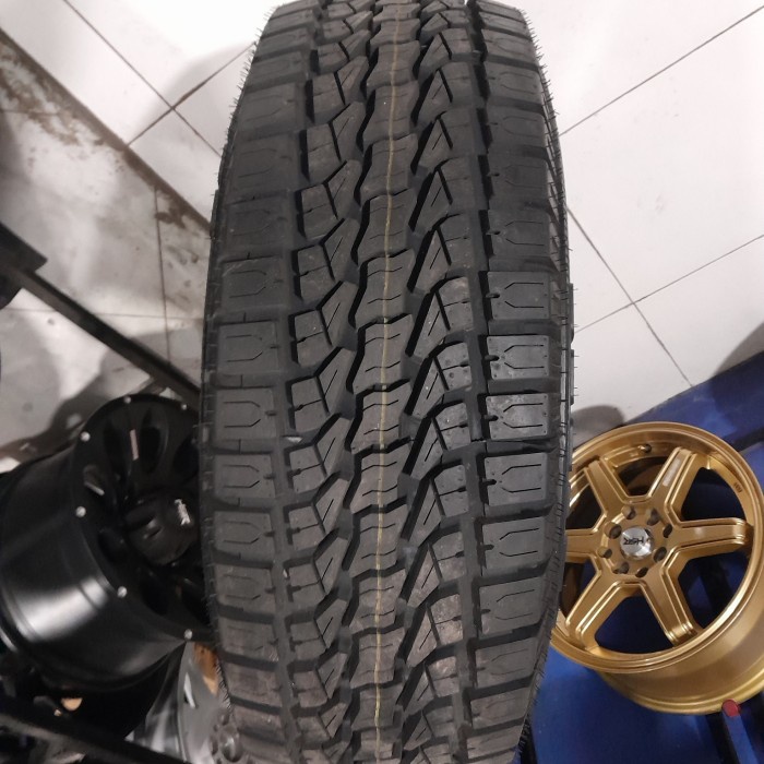 Ban Mobil R20 Tubles 285/55 R20 Zeetex At1000