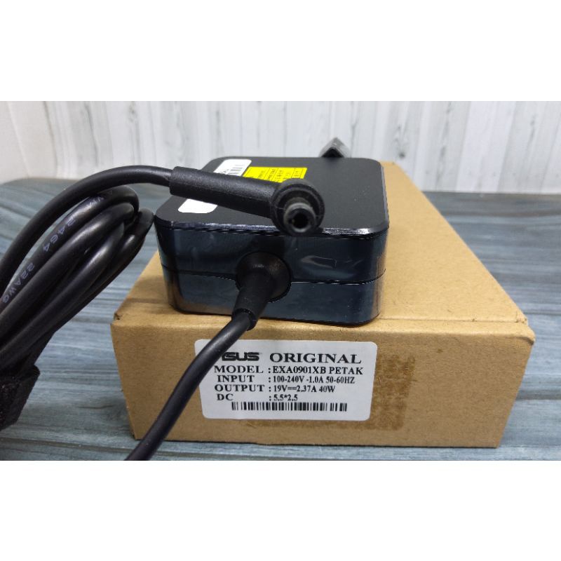 Adaptor Charger Laptop Original Asus