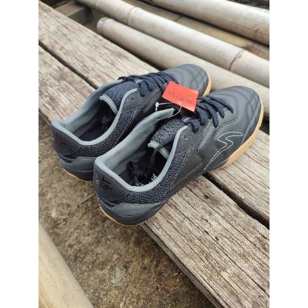 Futsal Specs Metasala Native 3