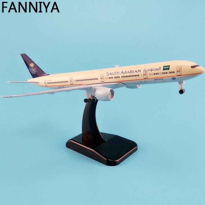Miniatur Pesawat Terbang Saudi Arabian - Diecast Pesawat Boeing 777