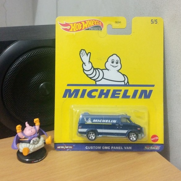 DIECAST HOTWHEELS CUSTOM GMC PANEL VAN BAN KARET TERBARU