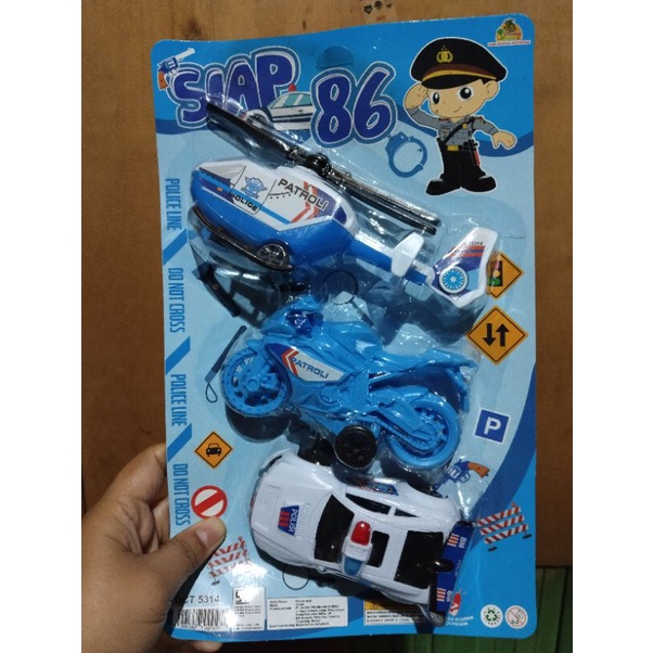 Mainan mobil polisi isi3