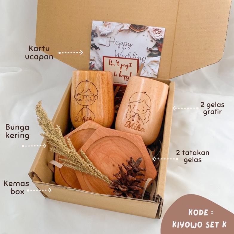 

Kiyowo Set / Free Ukir Grafir Nama / Parcel Lebaran / /Hampers Lebaran / Kado Pernikahan / Hampers Wedding / Kado Ultah / Kado Wisuda / Hadiah Aesthetic / Hampers Ultah / Hampers Unik / Wedding Gift / Kado Birthday / Kado Natal / Parcel / Hampers Natal