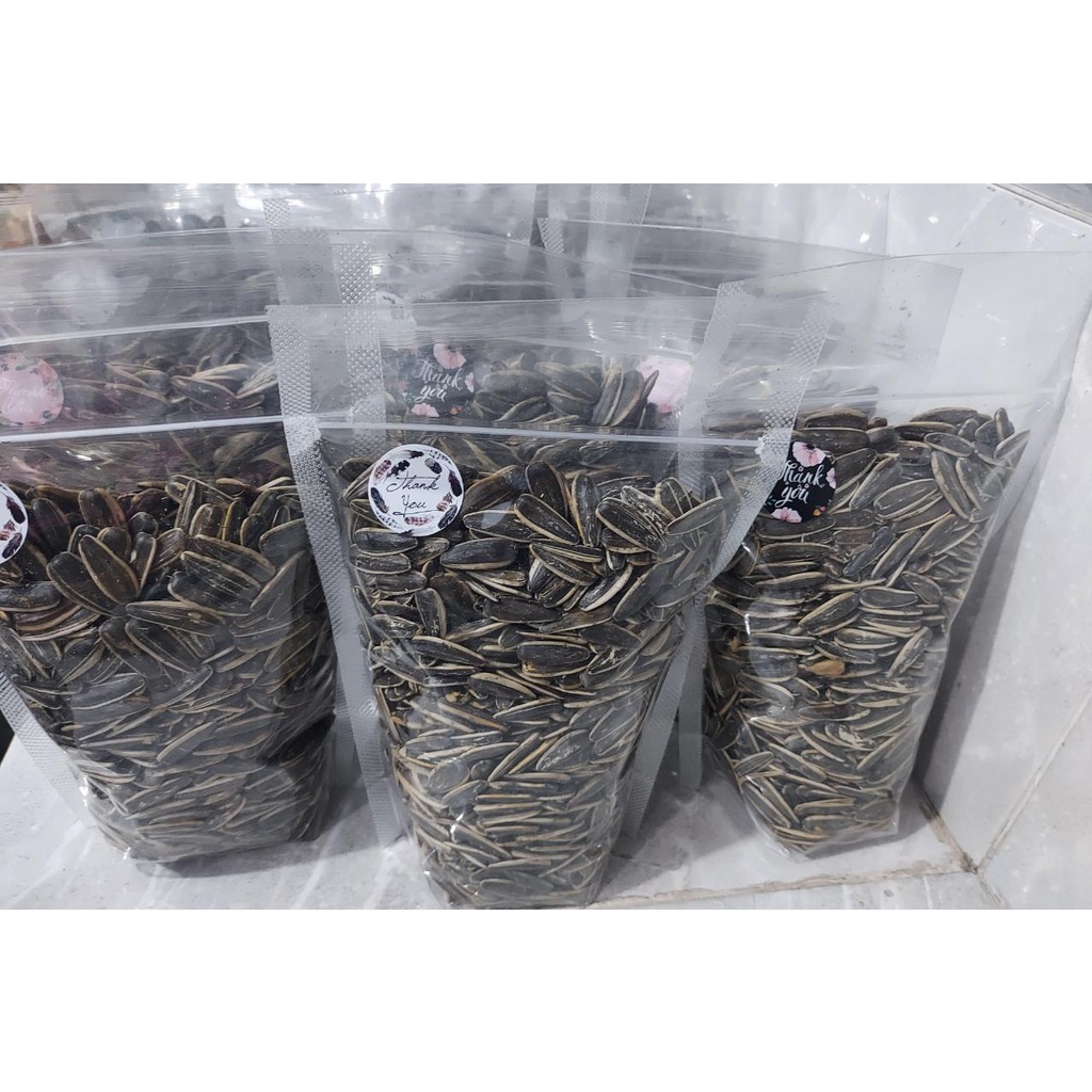 

Kwaci Ribbon Super Enak 250gr / Kuaci