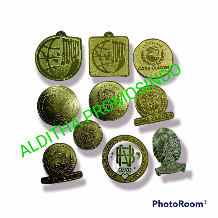 Pin Jas Pin Custom/Pin Kuningan/Pin Emas