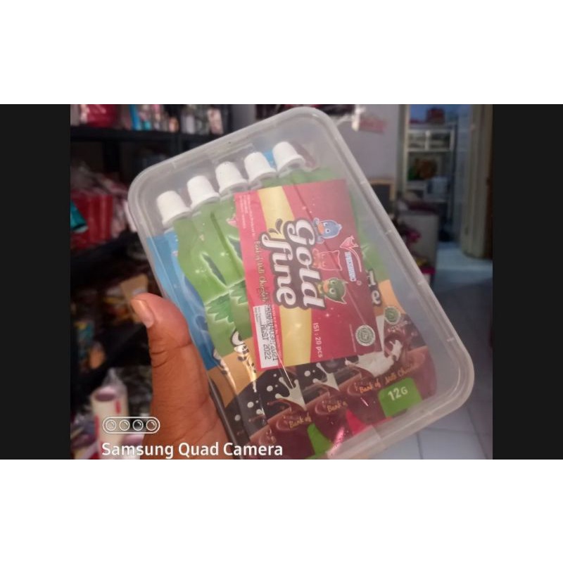 

COKLAT DALAM KEMASAN MIKA ( GOLD FINE ISI 20 PCS )