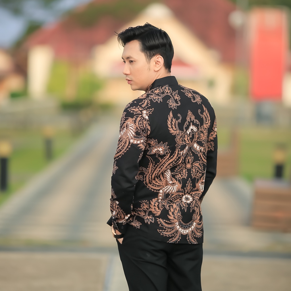 BATIK  Motif Peksi Angkasa Hem Atasan Kemeja Baju Batik Pria Lengan Panjang