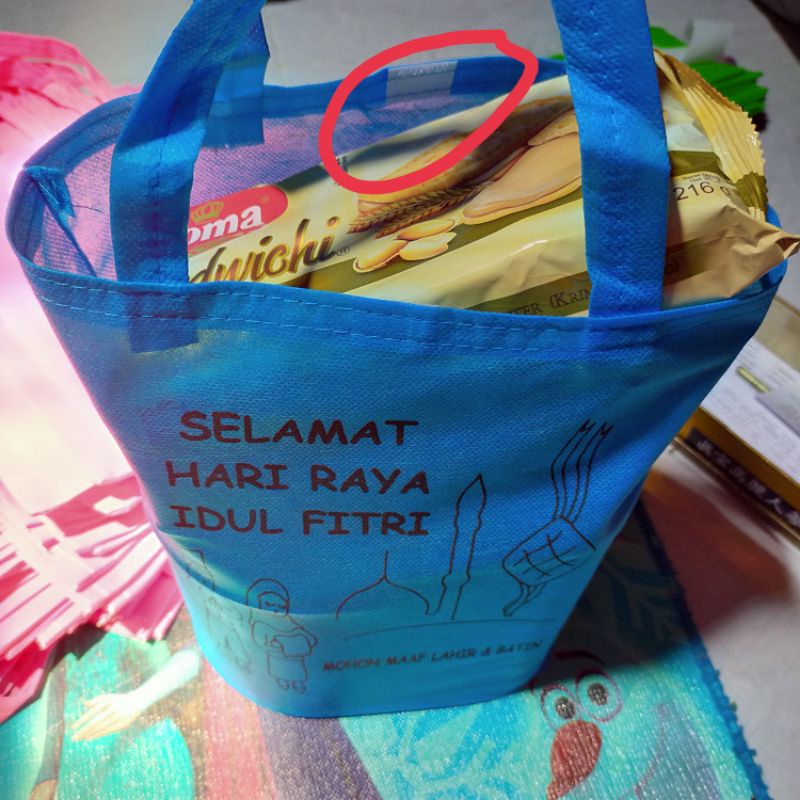 

tas lebaran murah ukuran 30x38+alas