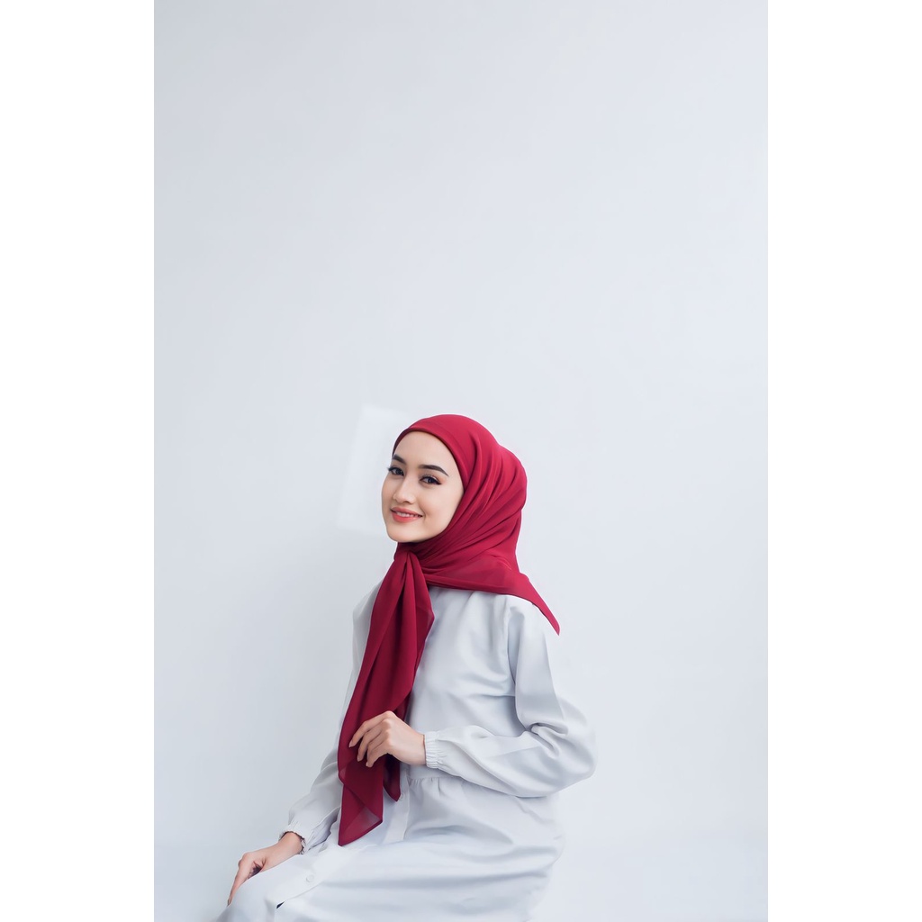 HIJAB JILBAB KERUDUNG SQUARE SEGI EMPAT INSTAN TURKI 2 LAYER-MAROON