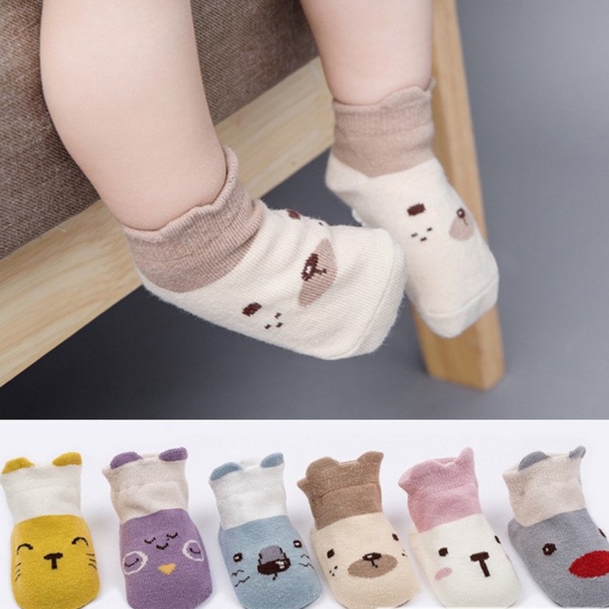 Kaos kaki bayi karakter lucu